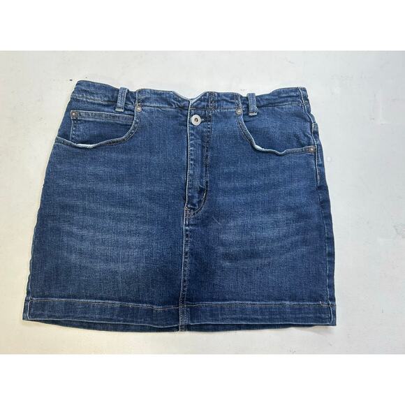 Free People We The Free Blue Denim Mini Skirt in Size 30. - Picture 1 of 5